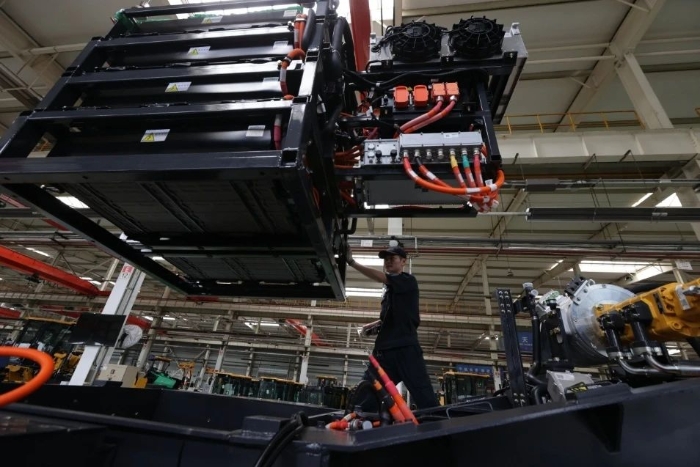 11b81ab4134a44fc8b086596ec7fd747