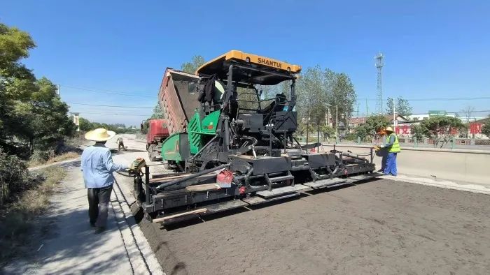 d511898835334034b59fe39366f60725