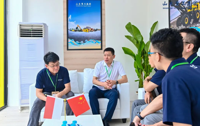 3327bae707d049c69b3d0cc2f9a74f79