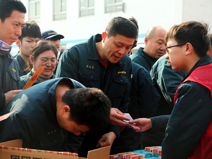 32432d93daf341cda0228da245c6deca