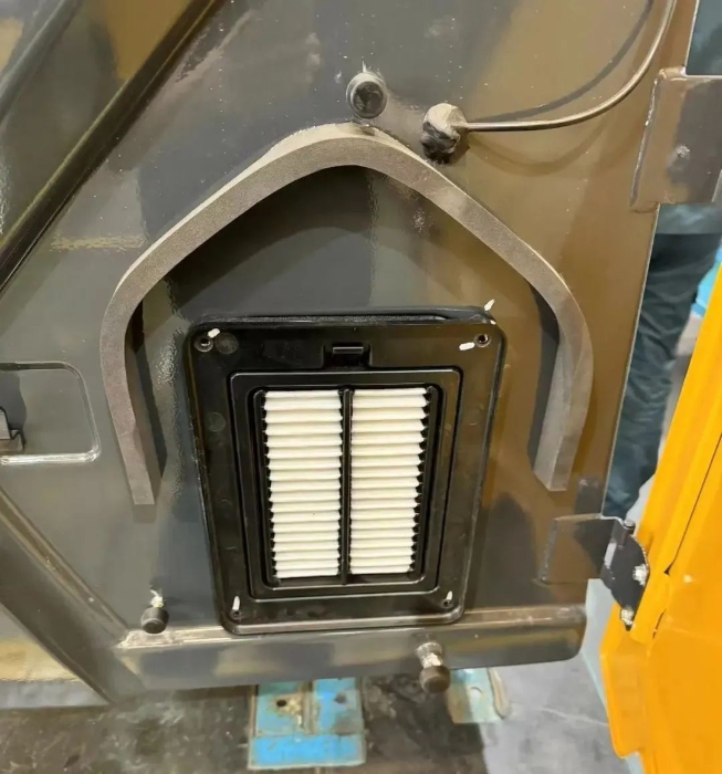 b06eb0d845b444a3907b703bbdc81d56