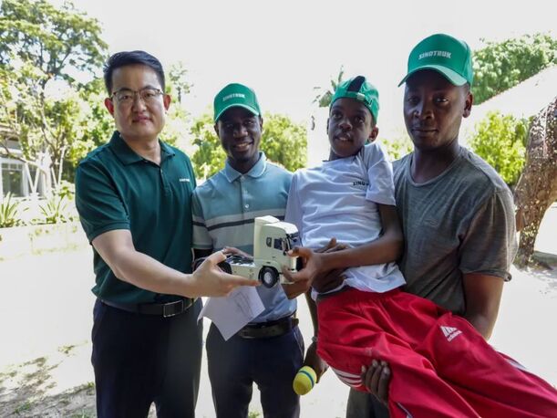 214c70d7cb1741eebcf32d4baa866590