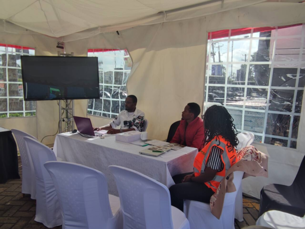 7237463aa40f48cfb5ada78f5ddddf79