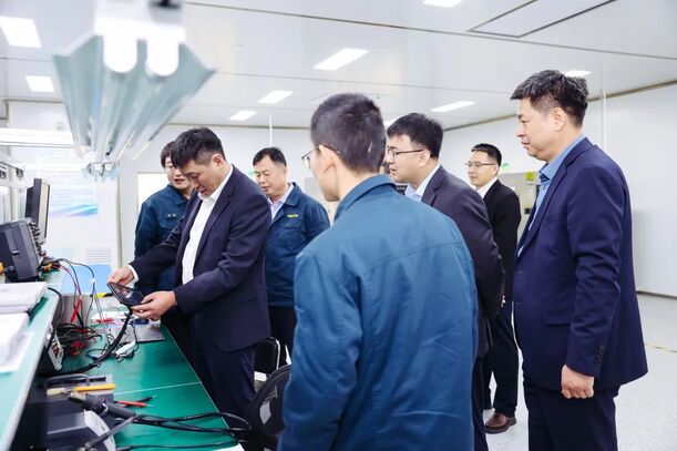 1e9fbcac685f4a68a9828660b3b2c445