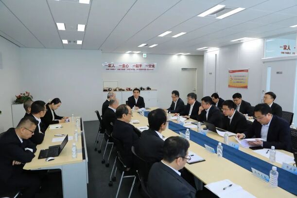 13c8cfae63d04295a7f2131375d46ec4